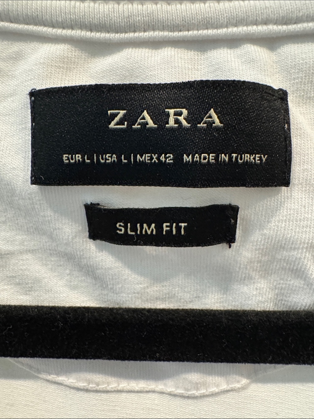 Zara Men White V-Neck Long Sleeve Tee - Picture 2 of 3